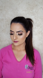 Divas Studio Hair -