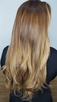 Divas Studio Hair -