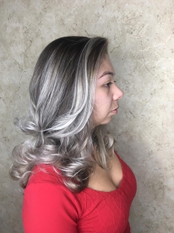 Divas Studio Hair -