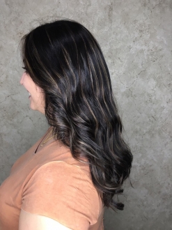 Divas Studio Hair -